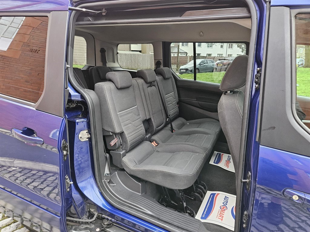 Ford Tourneo Connect Listing Image