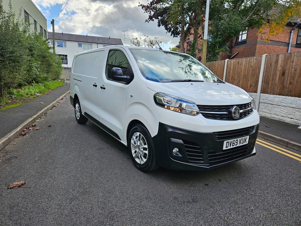 Vauxhall Vivaro Listing Image