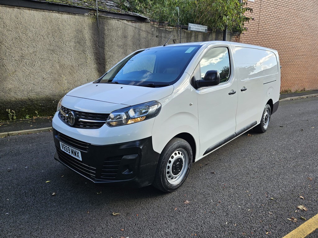 Vauxhall Vivaro Listing Image