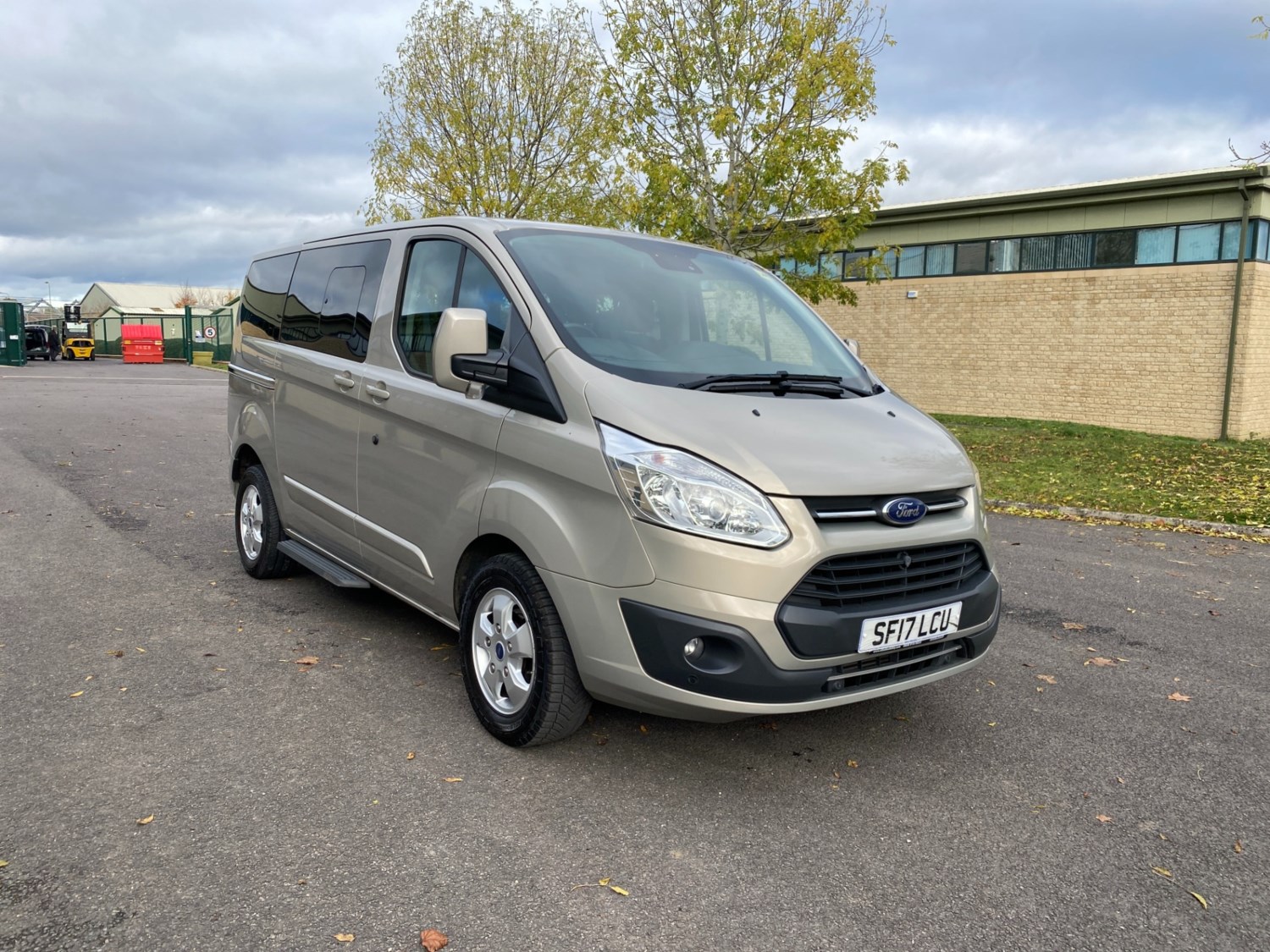 Ford Tourneo Custom Listing Image