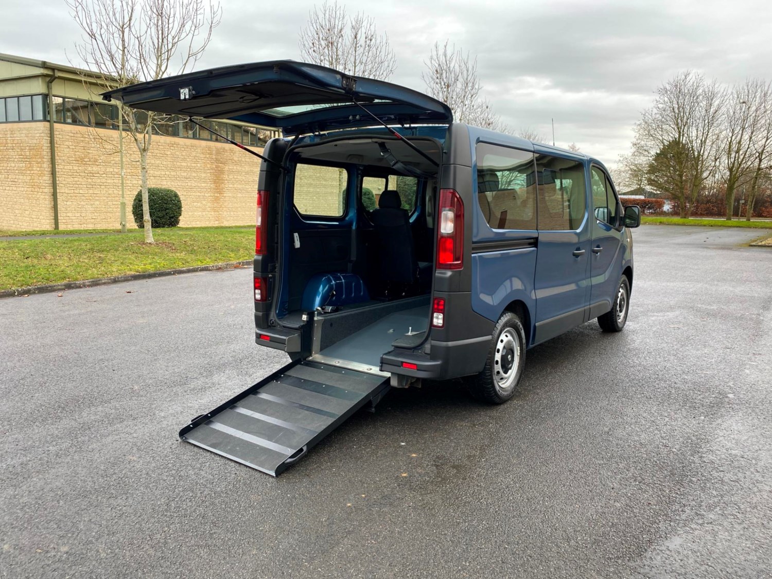 Vauxhall Vivaro Listing Image