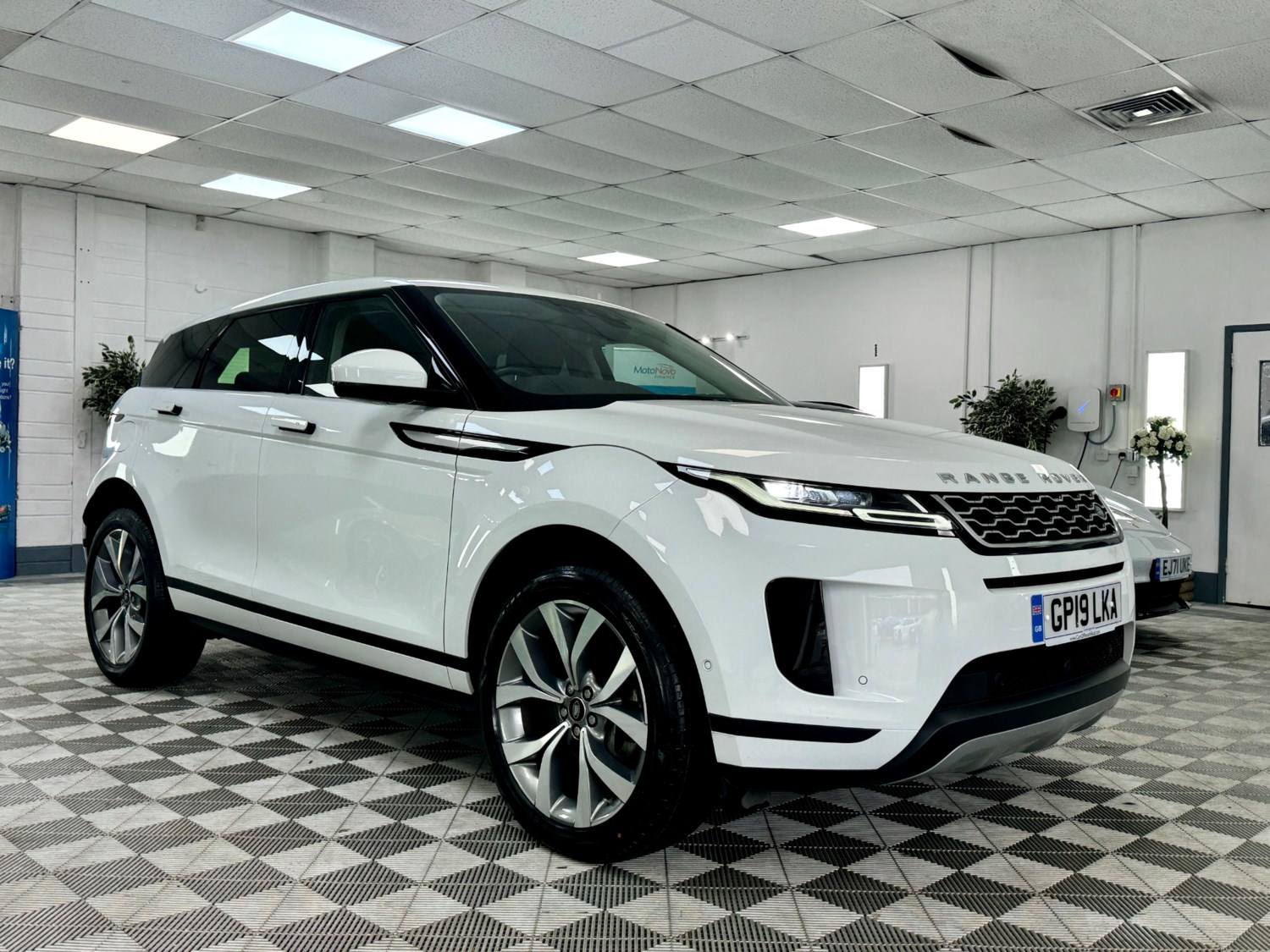 Land Rover Range Rover Evoque Listing Image