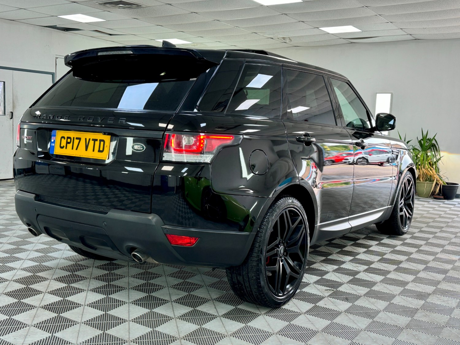 Land Rover Range Rover Sport Listing Image