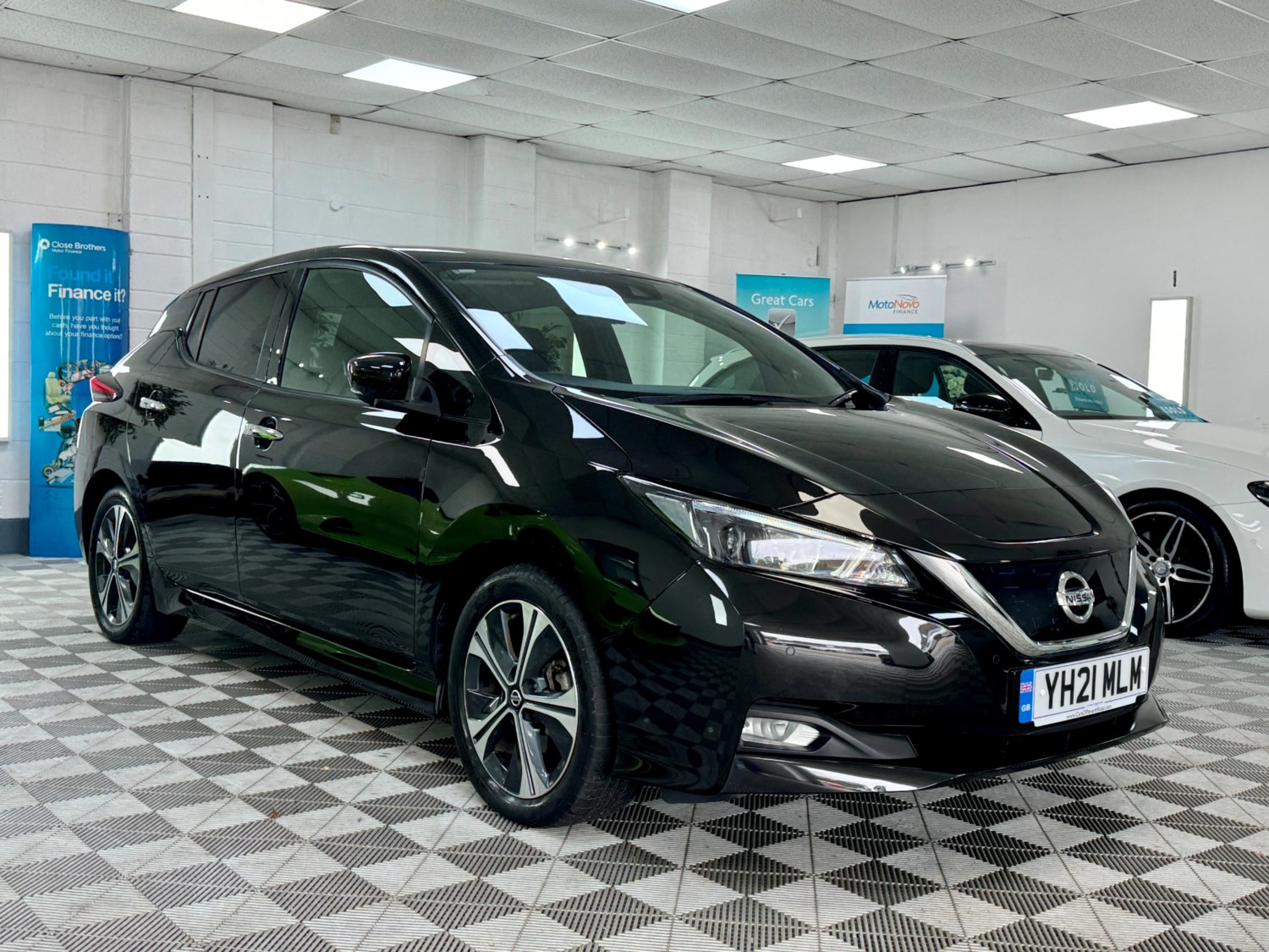 Nissan Leaf Listing Image