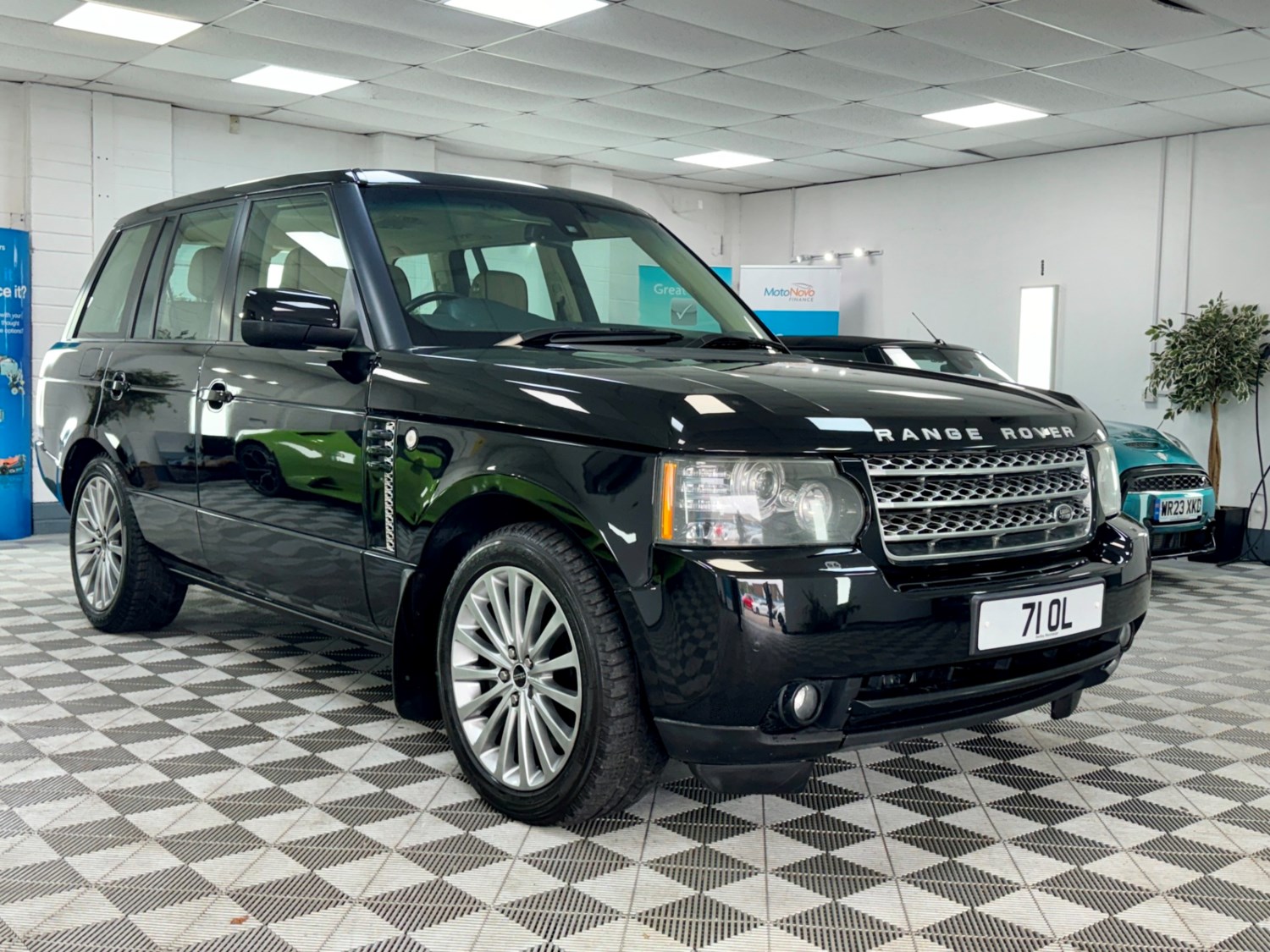 Land Rover Range Rover Listing Image