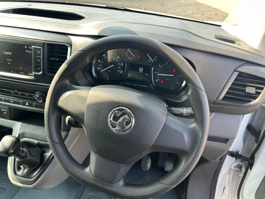 Vauxhall Vivaro Listing Image