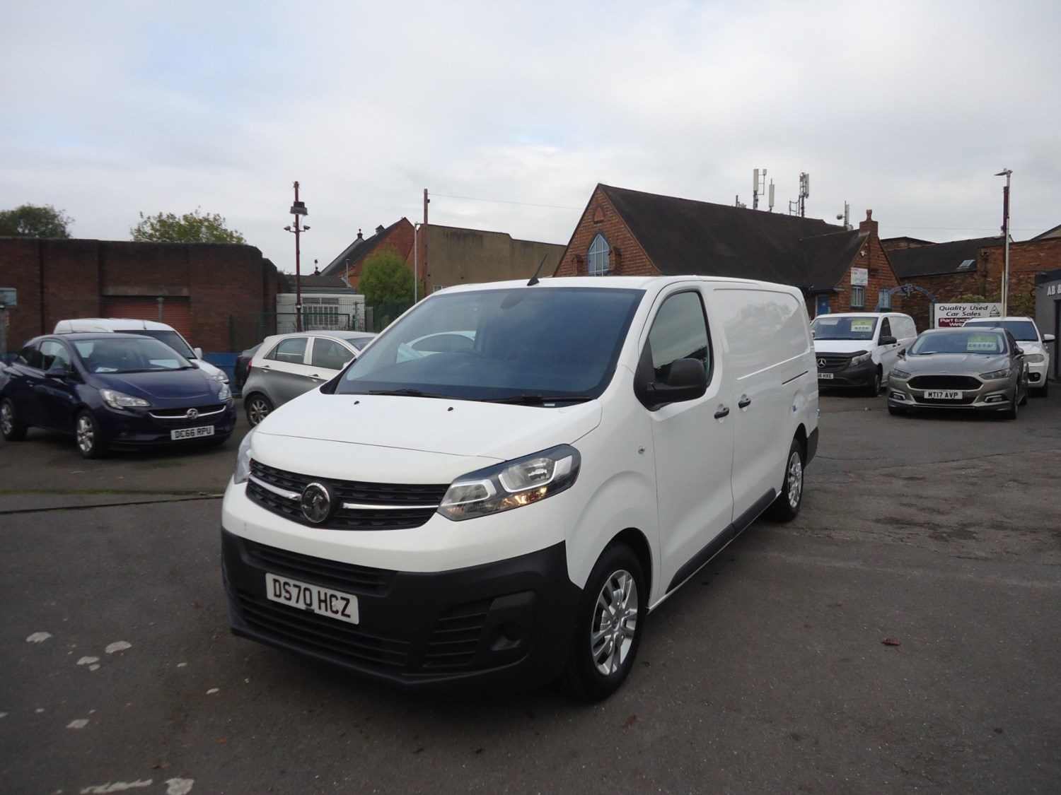 Vauxhall Vivaro Listing Image