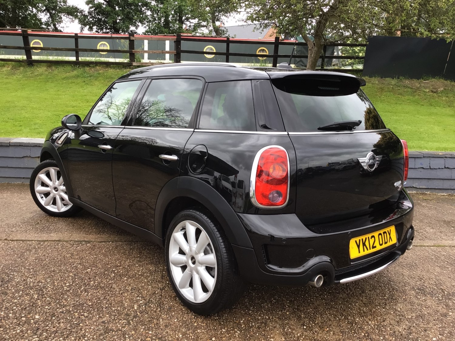 MINI Countryman Listing Image