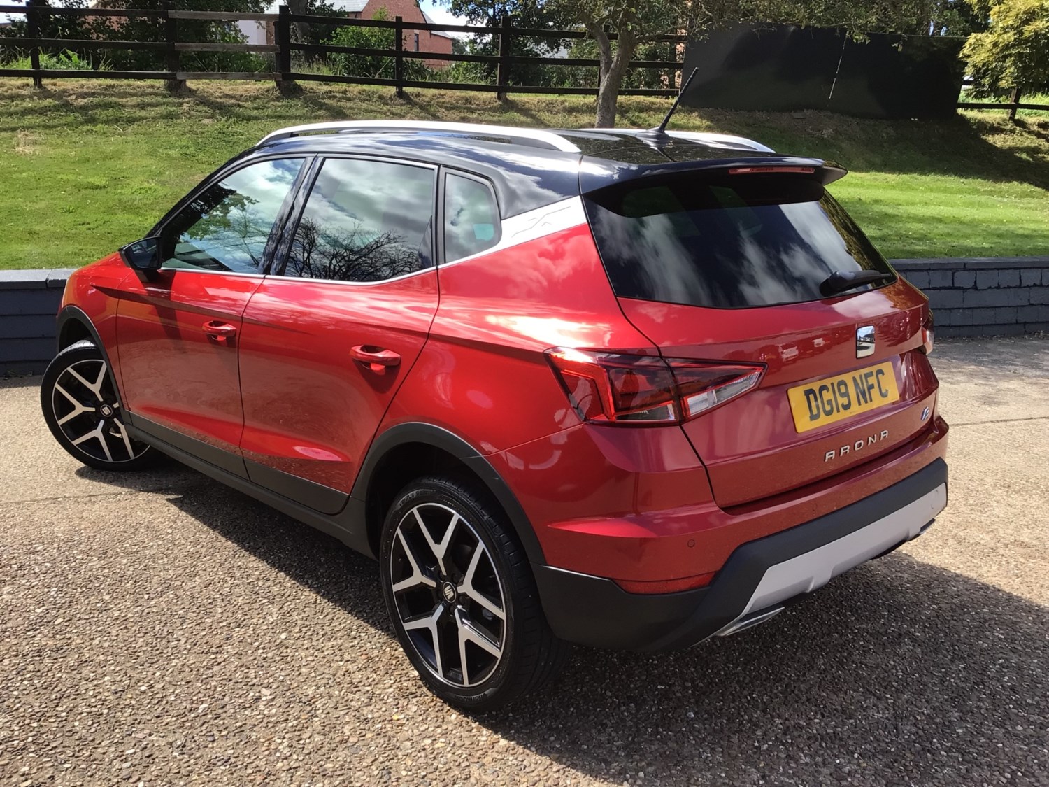 SEAT Arona Listing Image