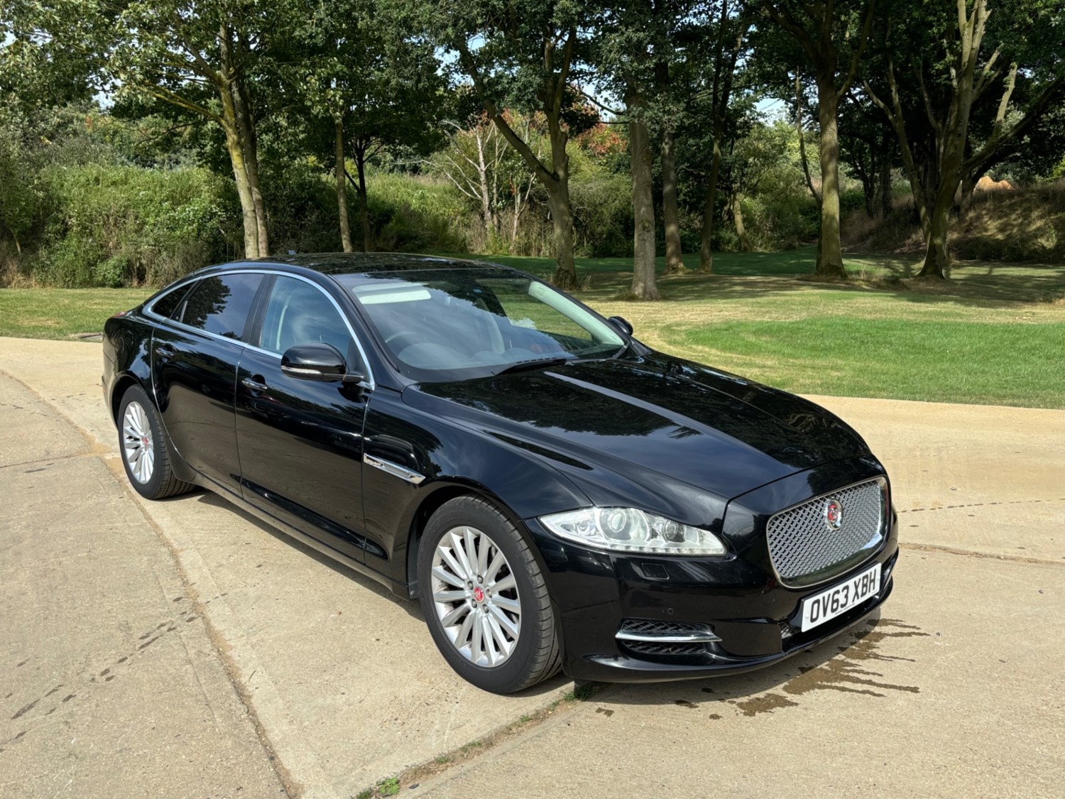 Jaguar XJ Listing Image