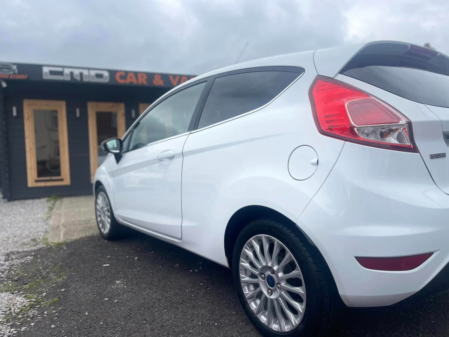 Ford Fiesta Listing Image