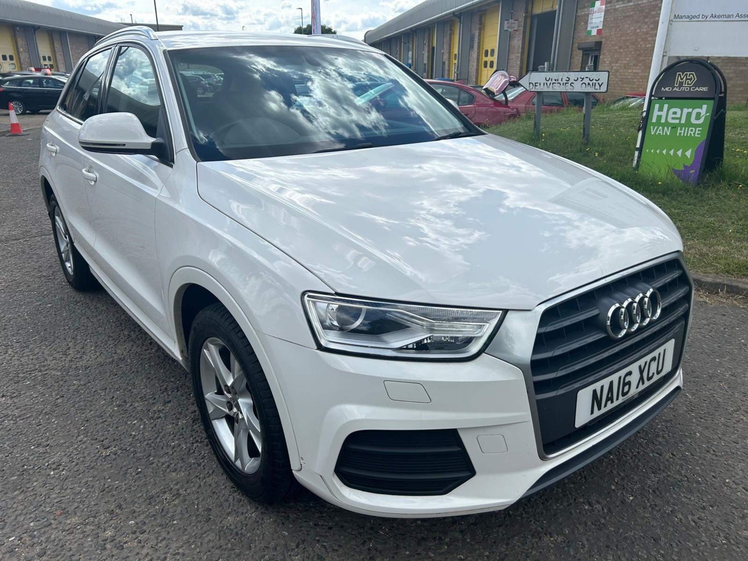 Audi Q3 Listing Image