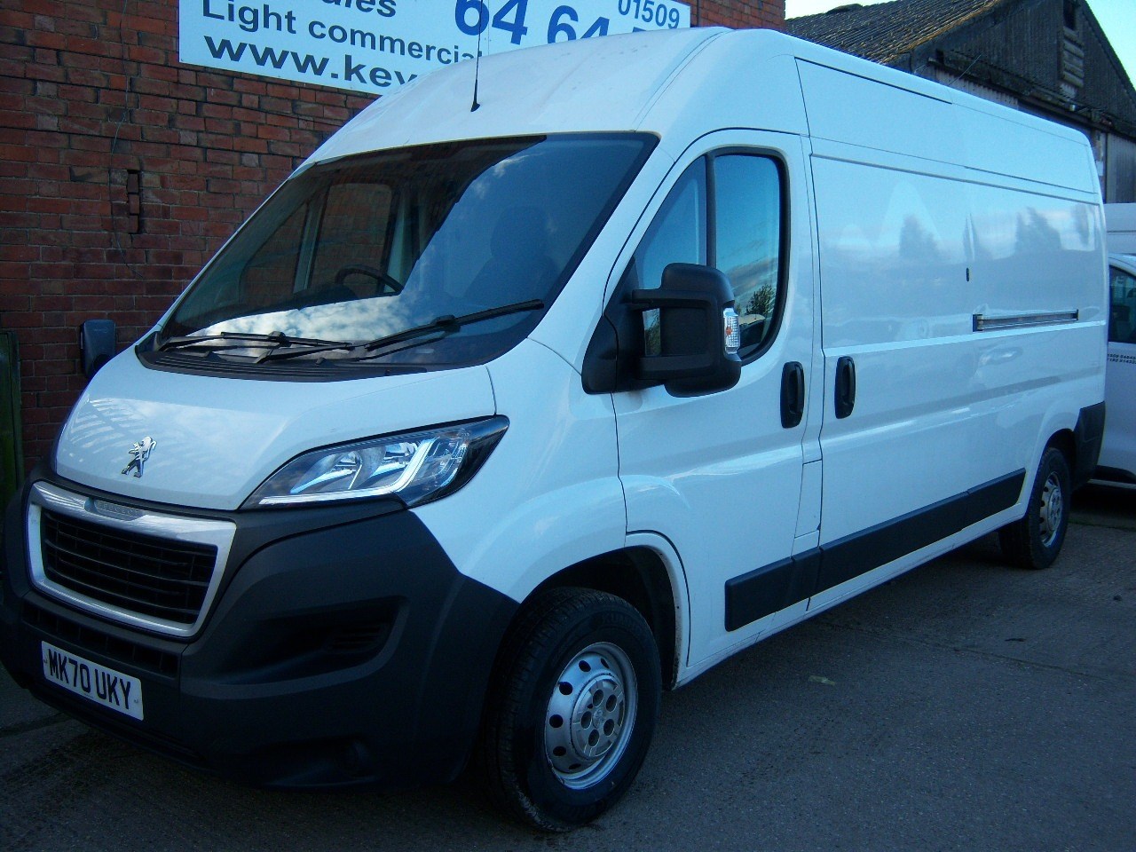 Peugeot Boxer Listing Image