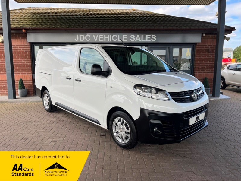 Vauxhall Vivaro Listing Image