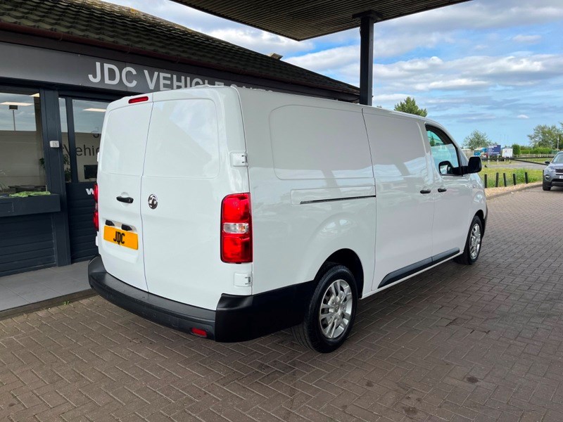 Vauxhall Vivaro Listing Image