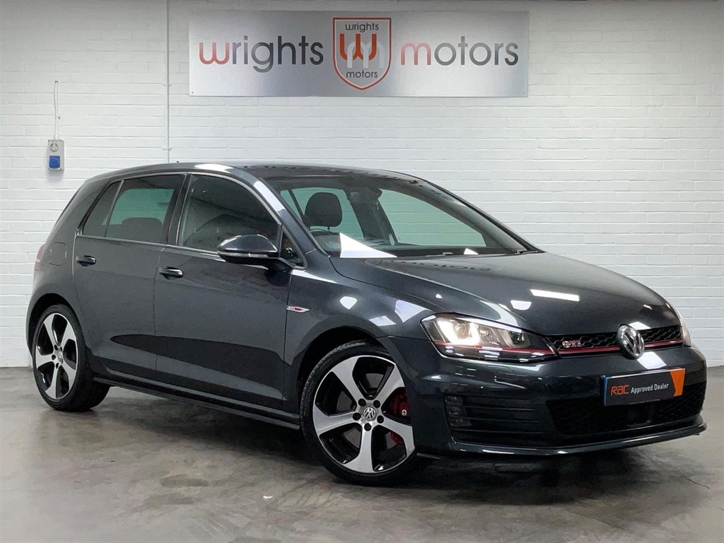 Volkswagen Golf Listing Image