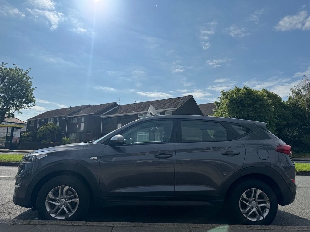 Hyundai TUCSON Listing Image