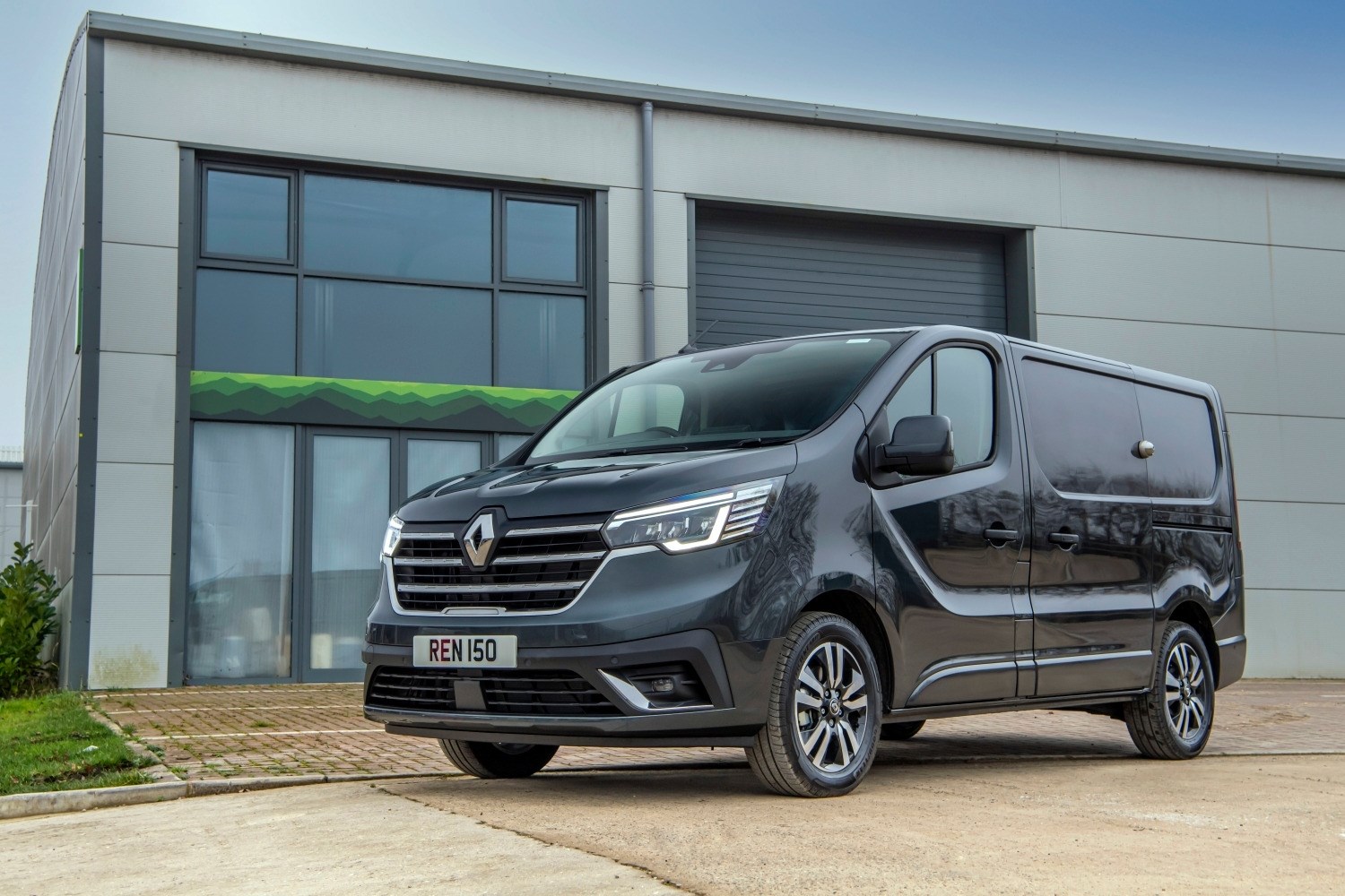 Renault Trafic Listing Image