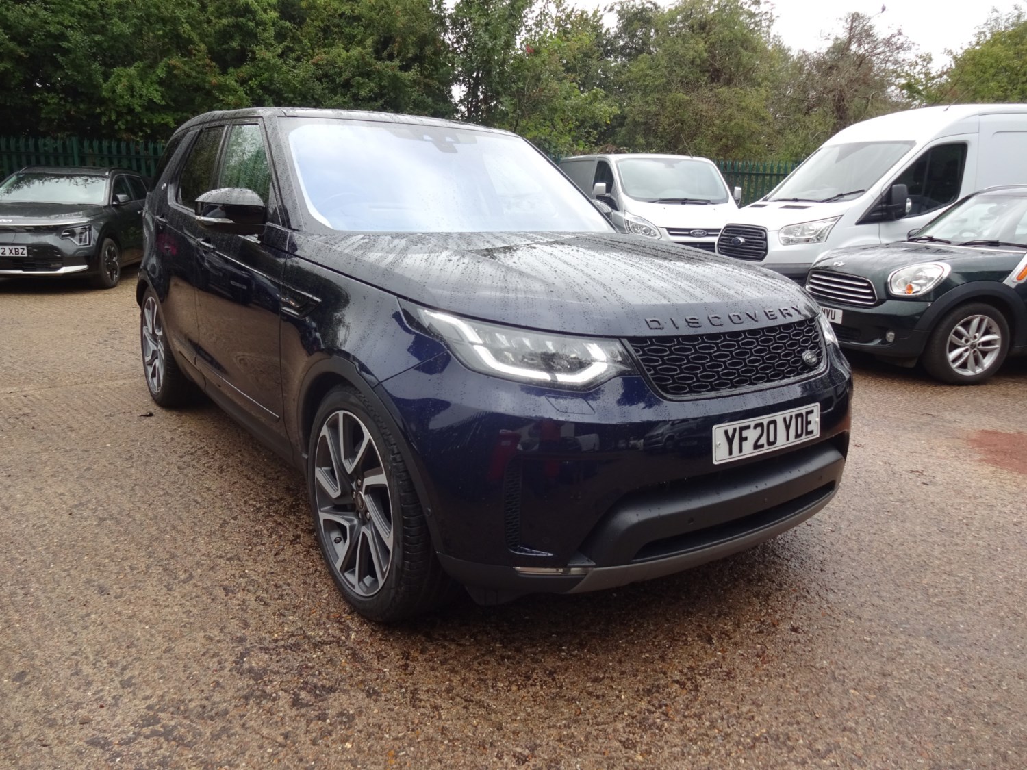 Land Rover Discovery Listing Image