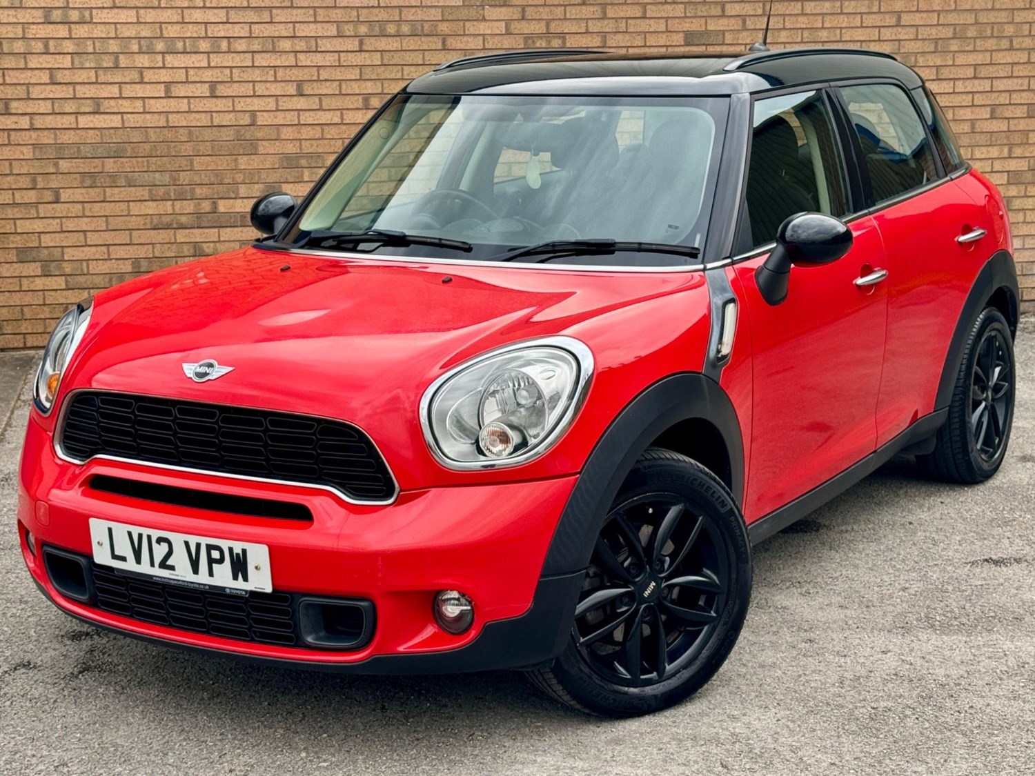 MINI Countryman Listing Image