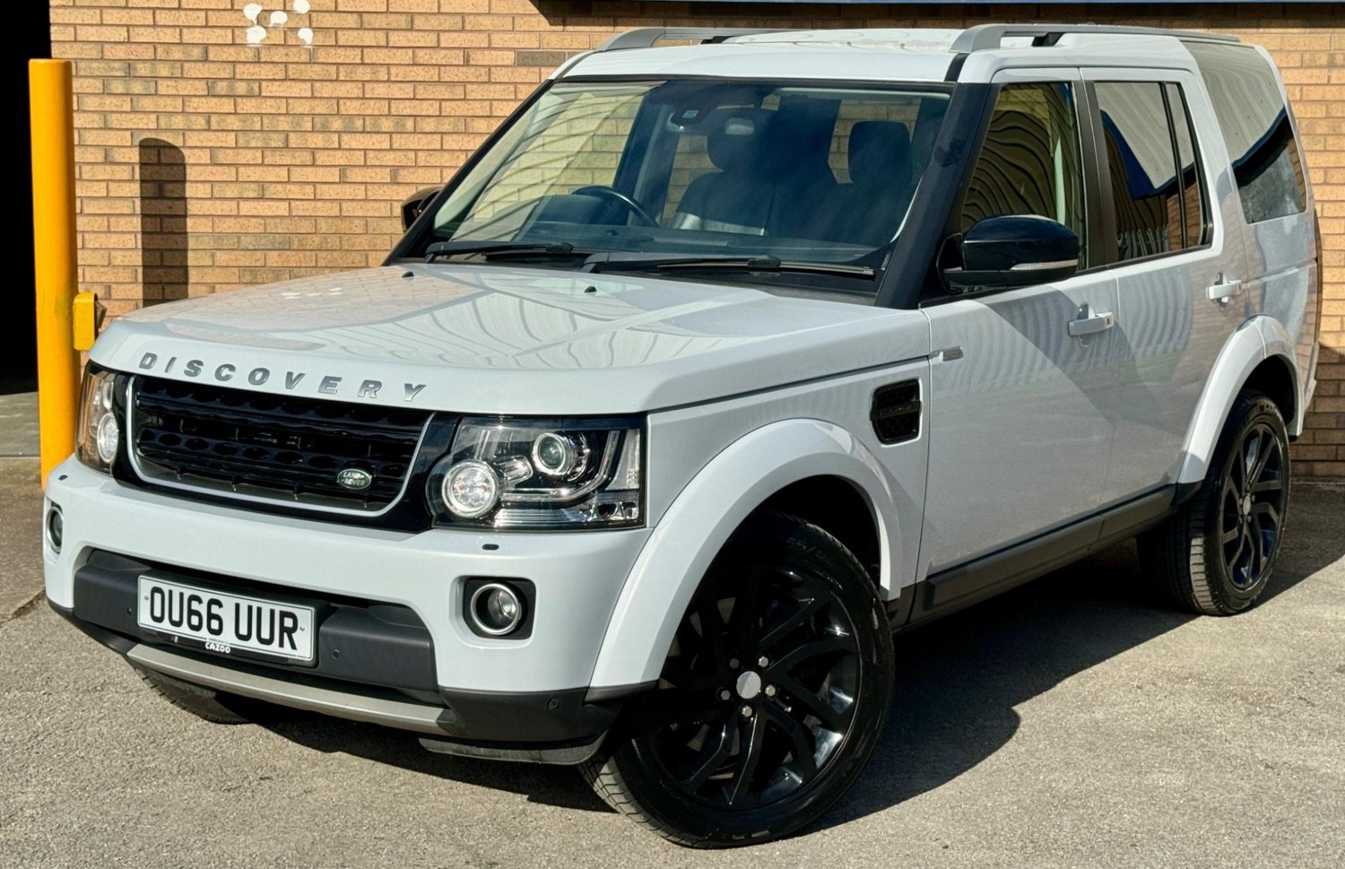 Land Rover Discovery 4 Listing Image