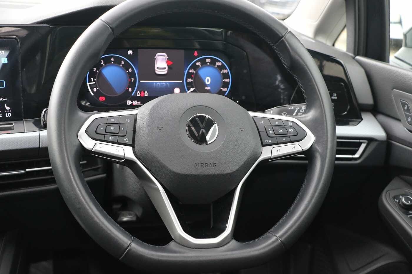 Volkswagen Golf Listing Image