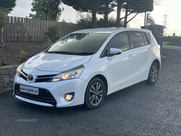 Toyota Verso Listing Image