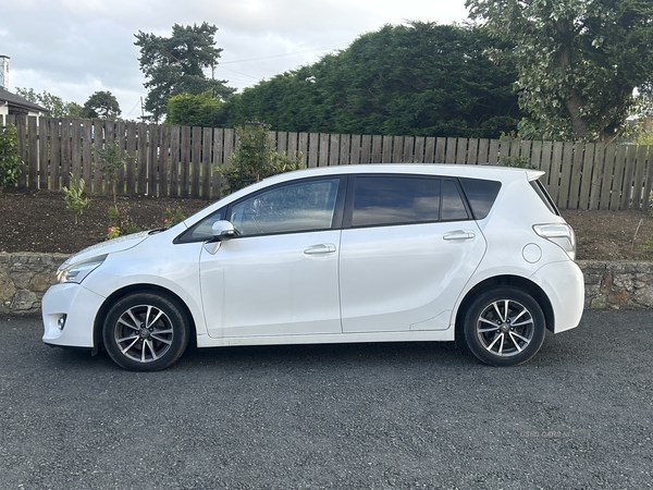 Toyota Verso Listing Image