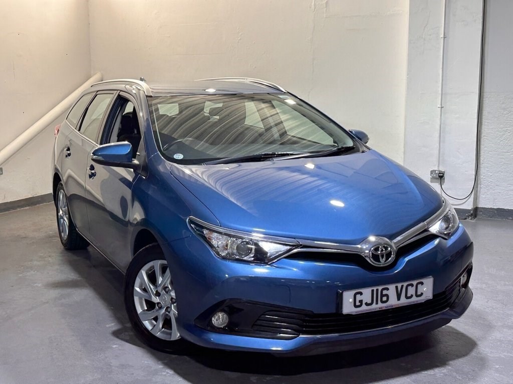 Toyota Auris Listing Image