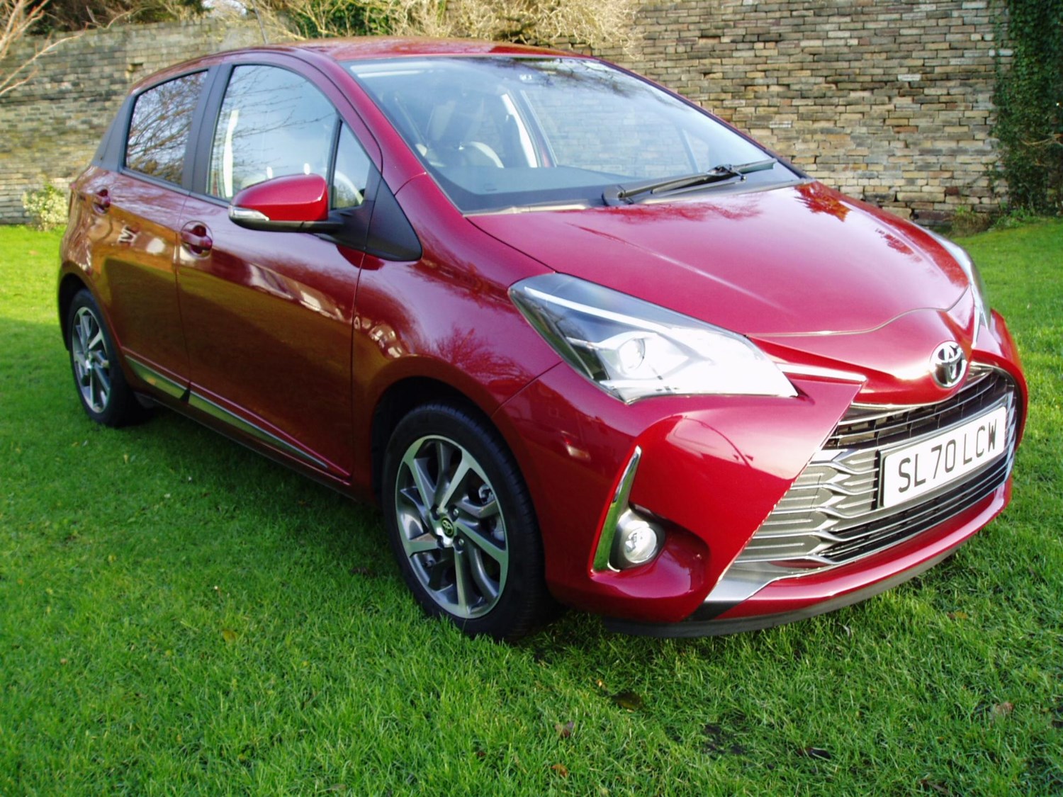 Toyota Yaris Listing Image