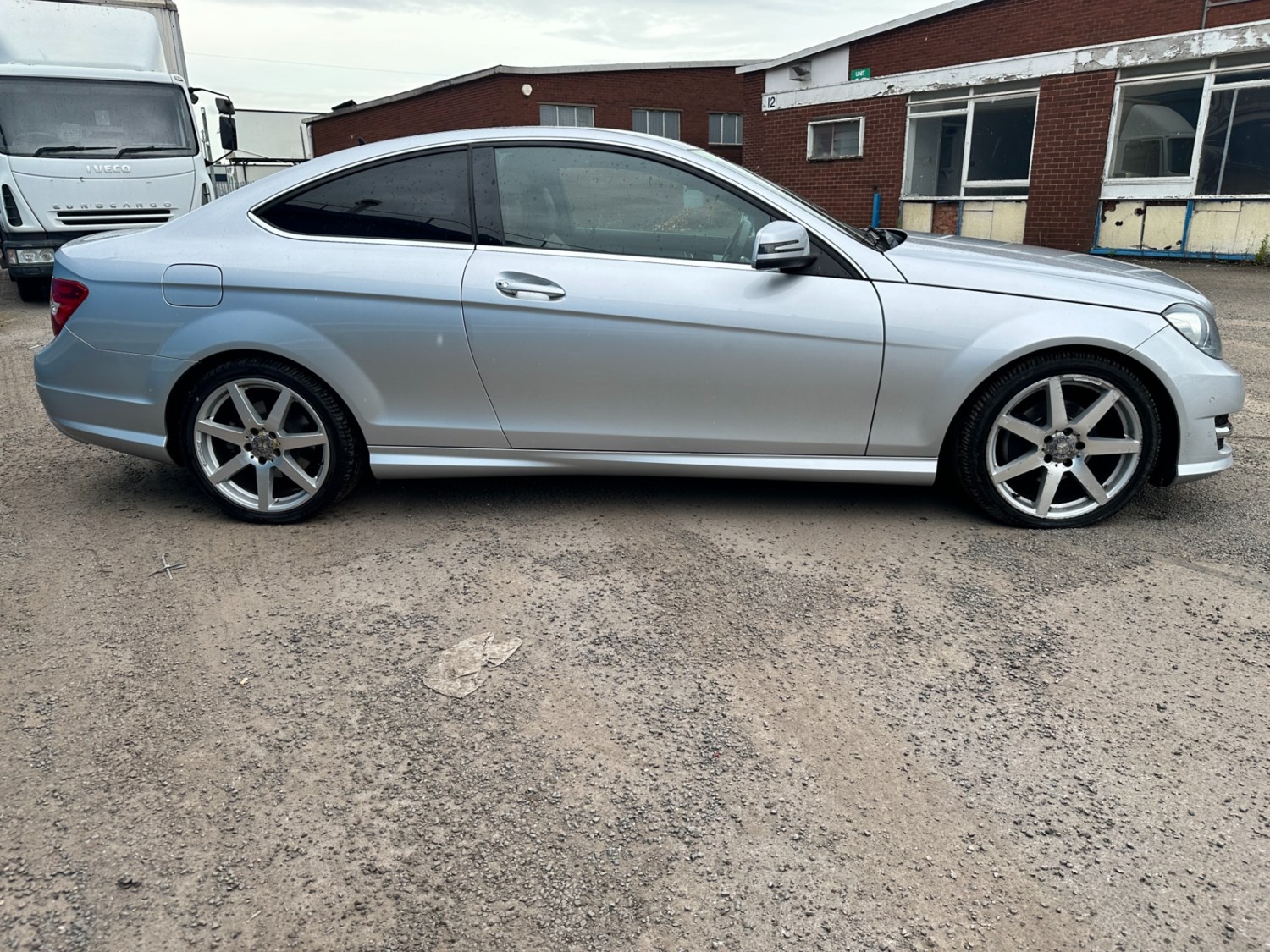 Mercedes-Benz C-Class Listing Image