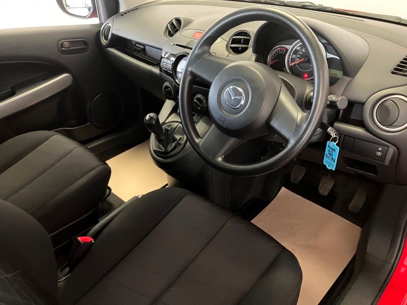 Mazda 2 Listing Image