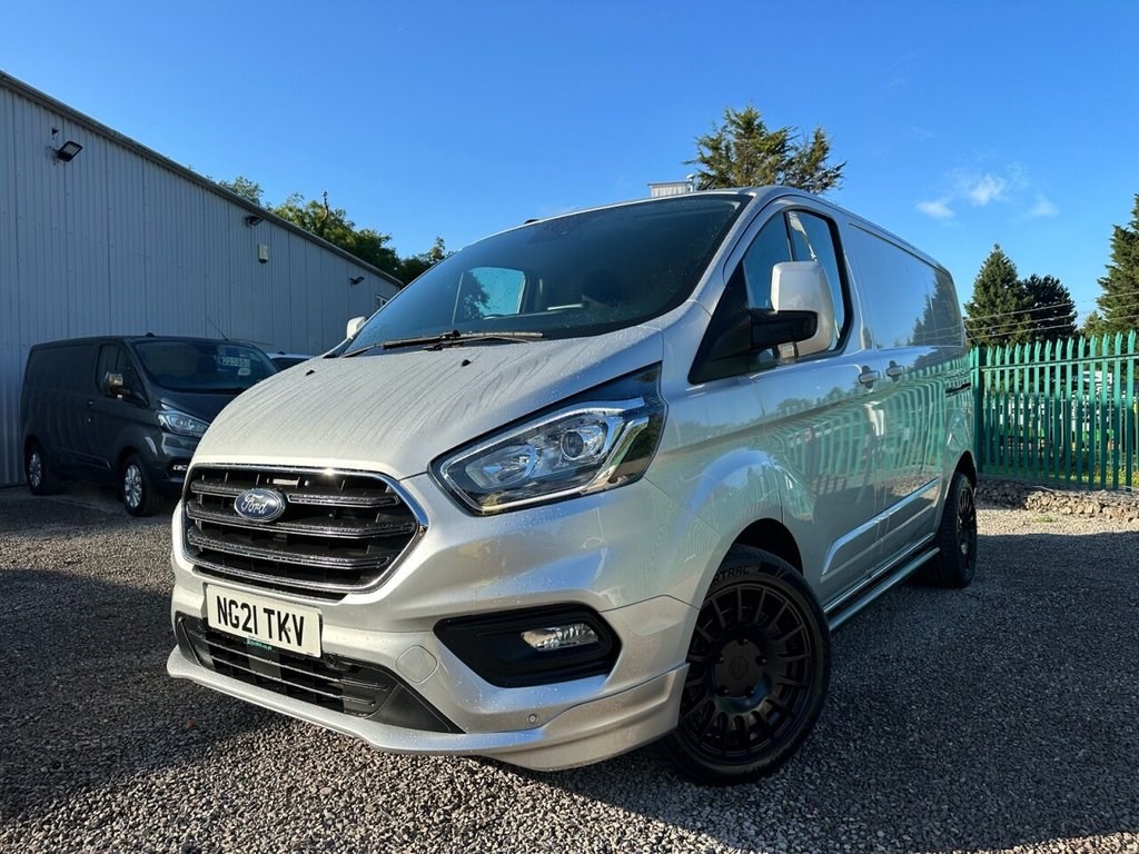 Ford Transit Custom Listing Image