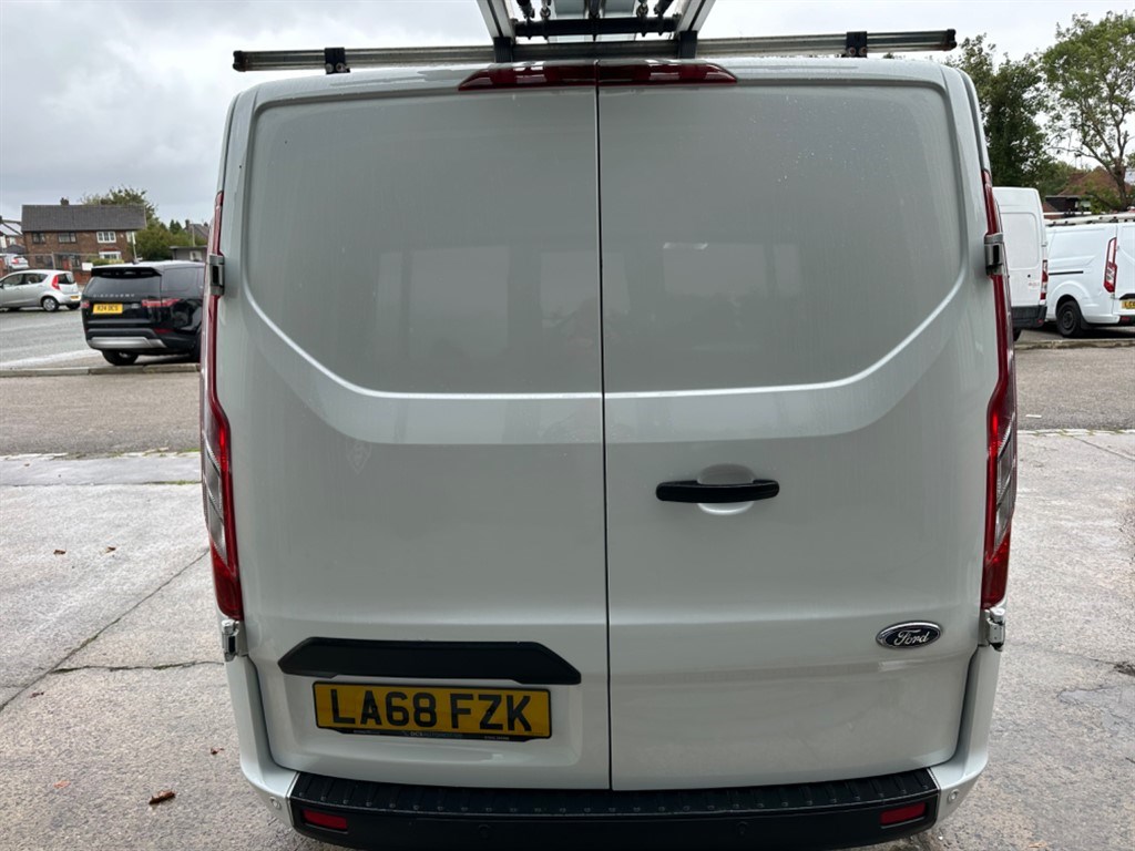 Ford Transit Custom Listing Image