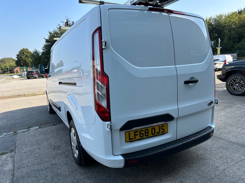 Ford Transit Custom Listing Image