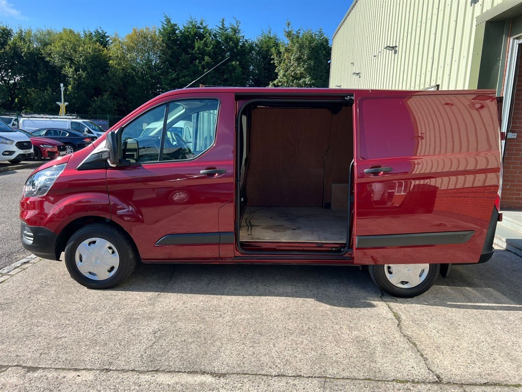 Ford Transit Custom Listing Image