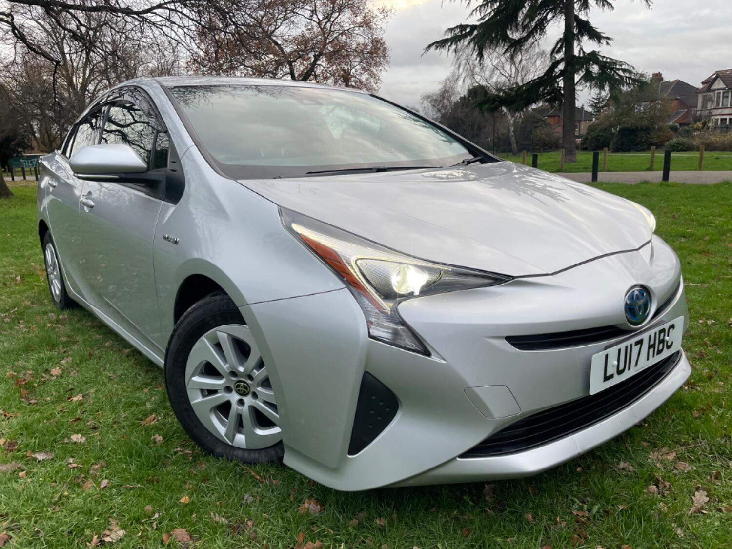 Toyota Prius Listing Image
