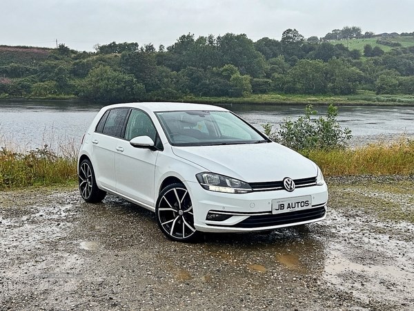 Volkswagen Golf Listing Image