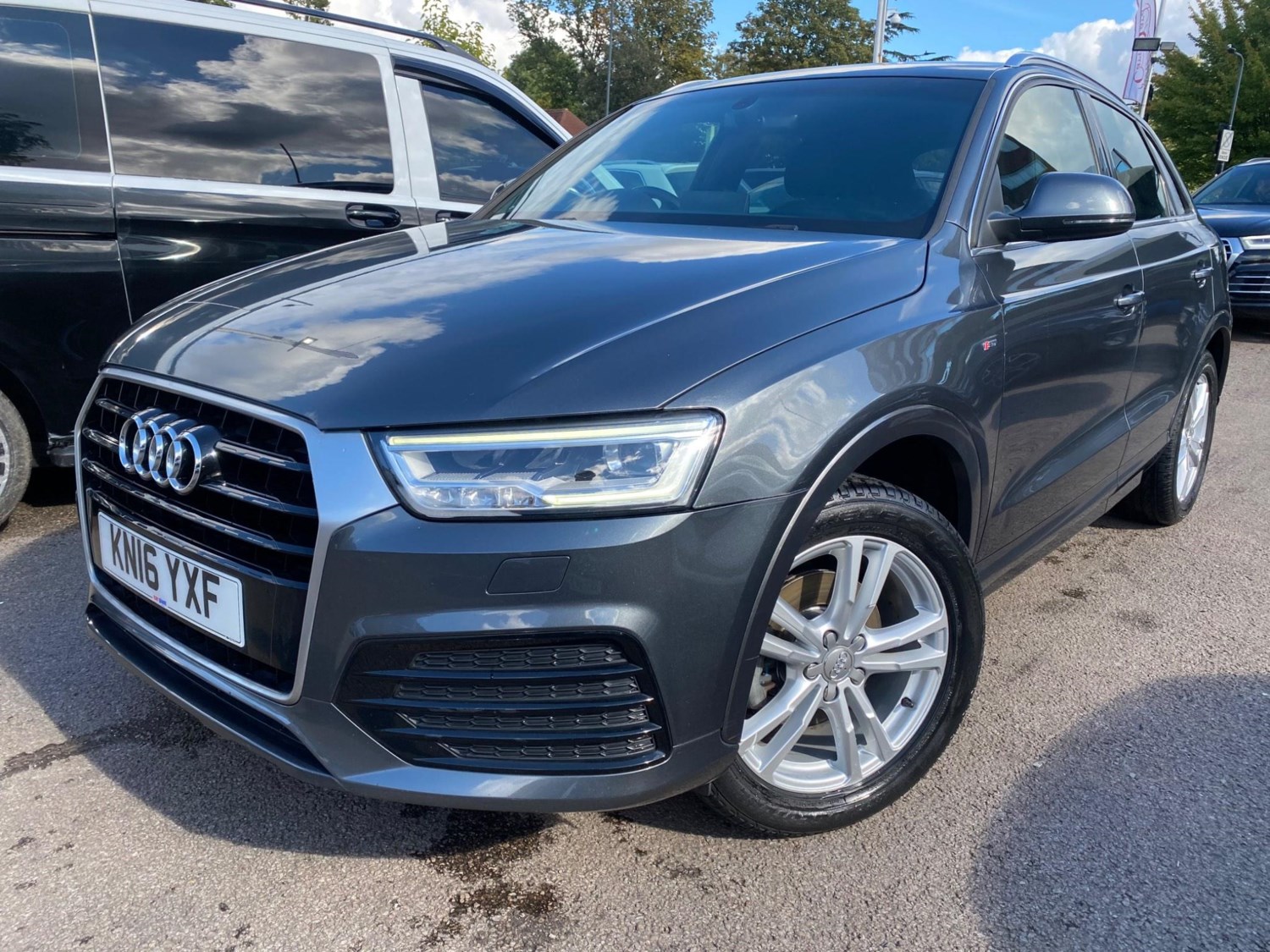 Audi Q3 Listing Image