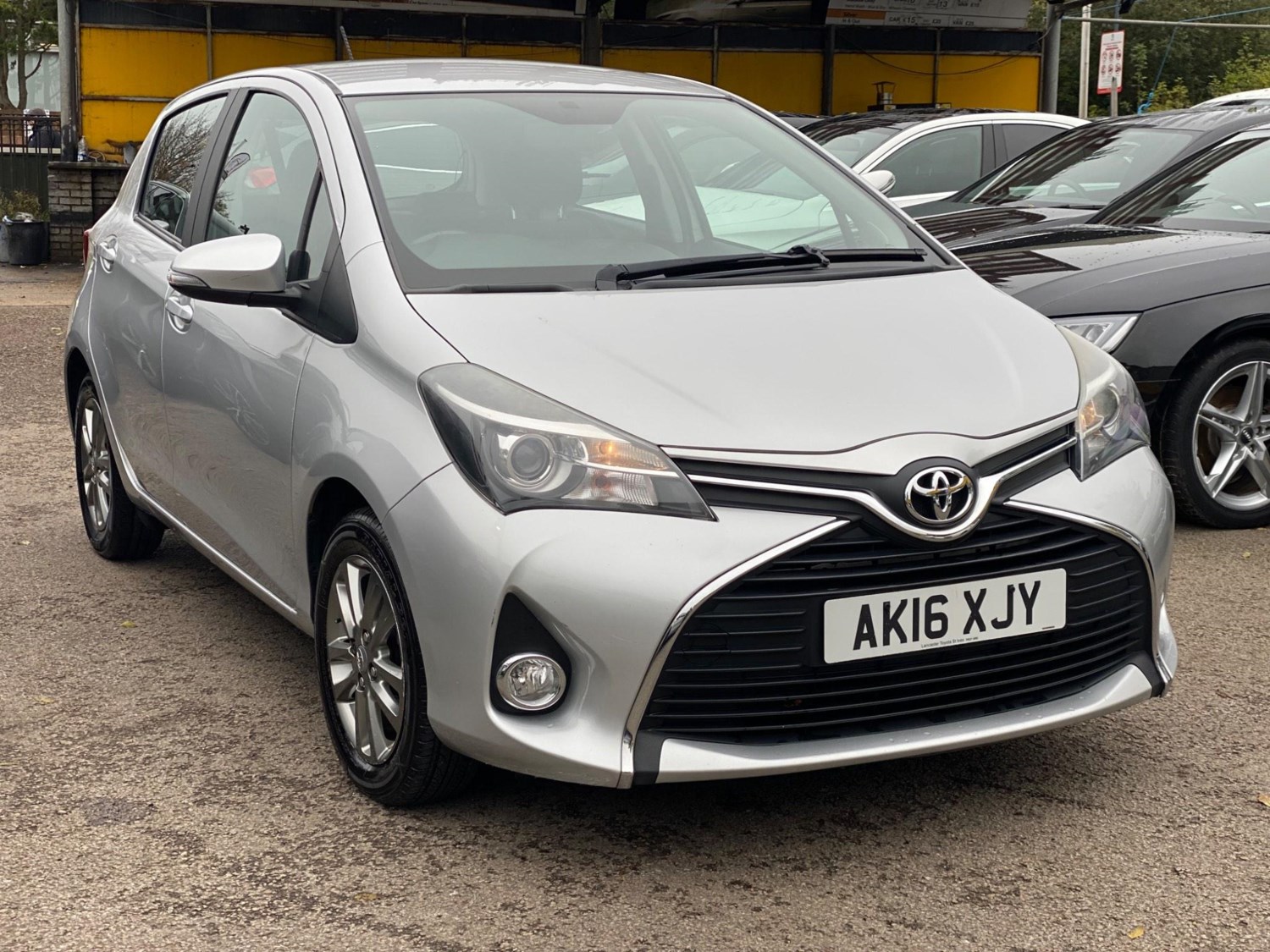 Toyota Yaris Listing Image