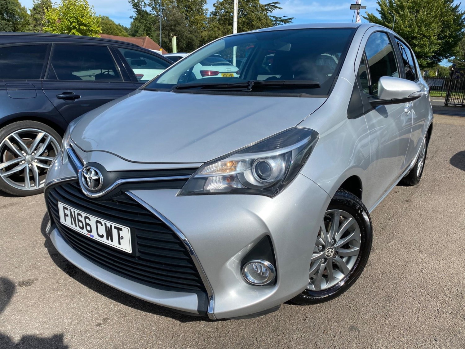 Toyota Yaris Listing Image