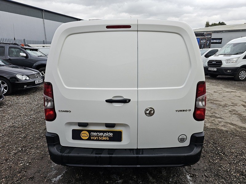 Vauxhall Combo Listing Image