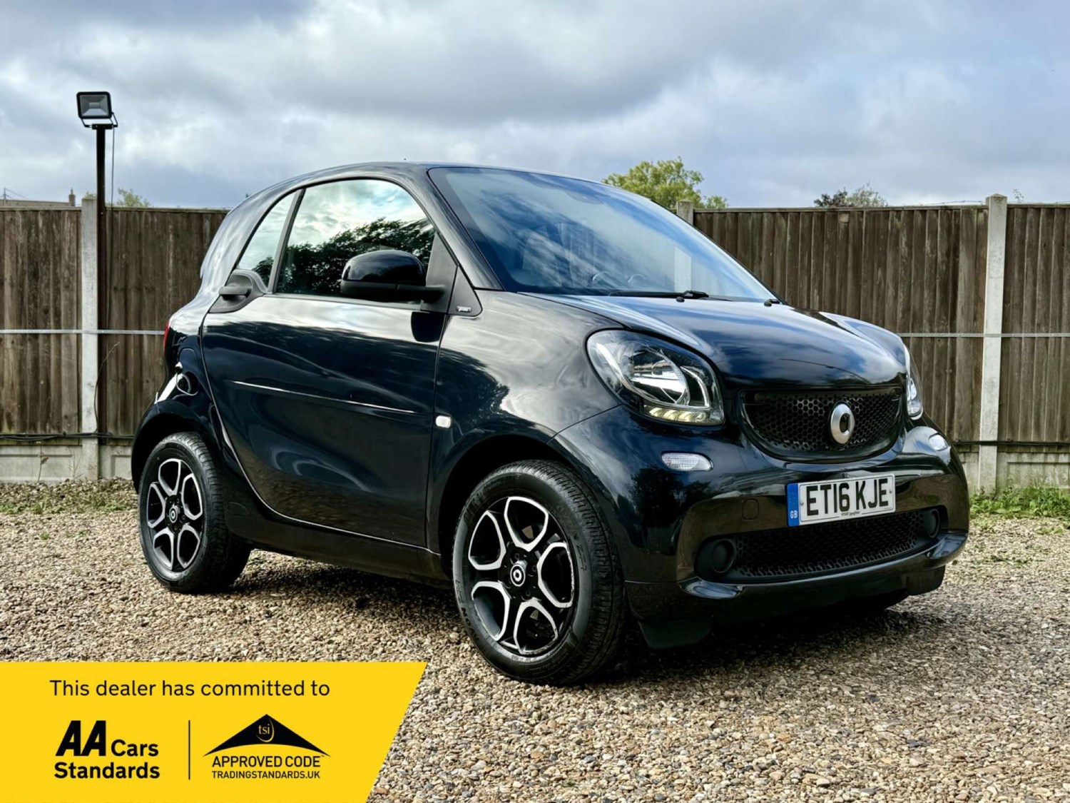 Smart fortwo Listing Image