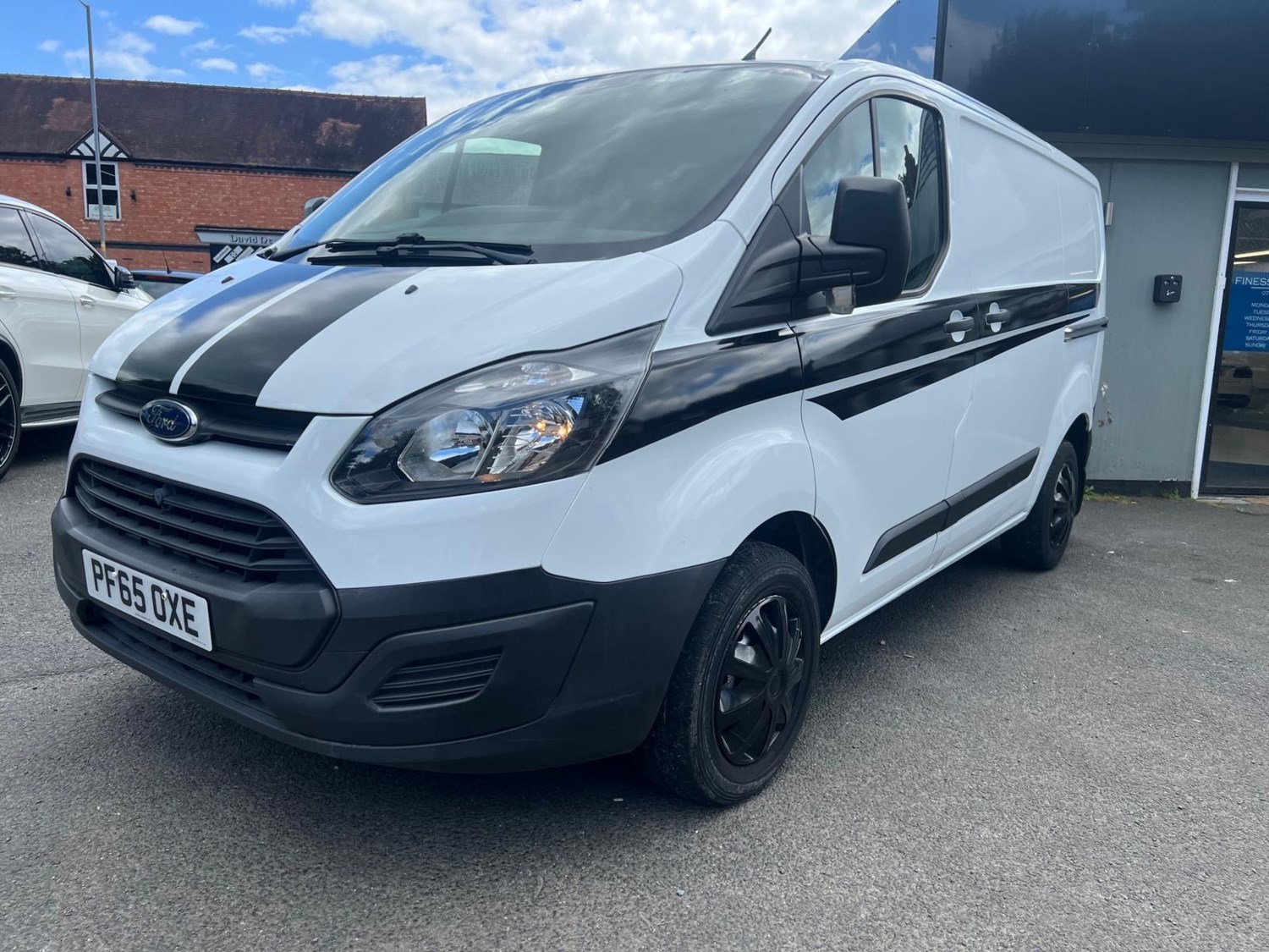 Ford Transit Custom Listing Image