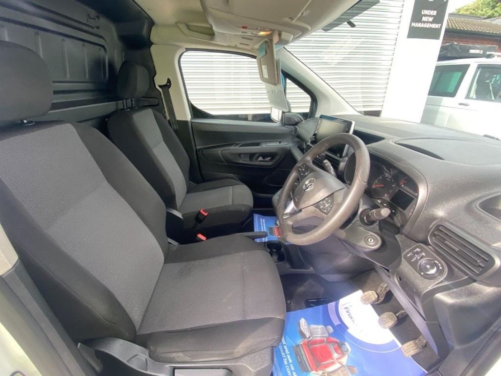 Vauxhall Combo Listing Image