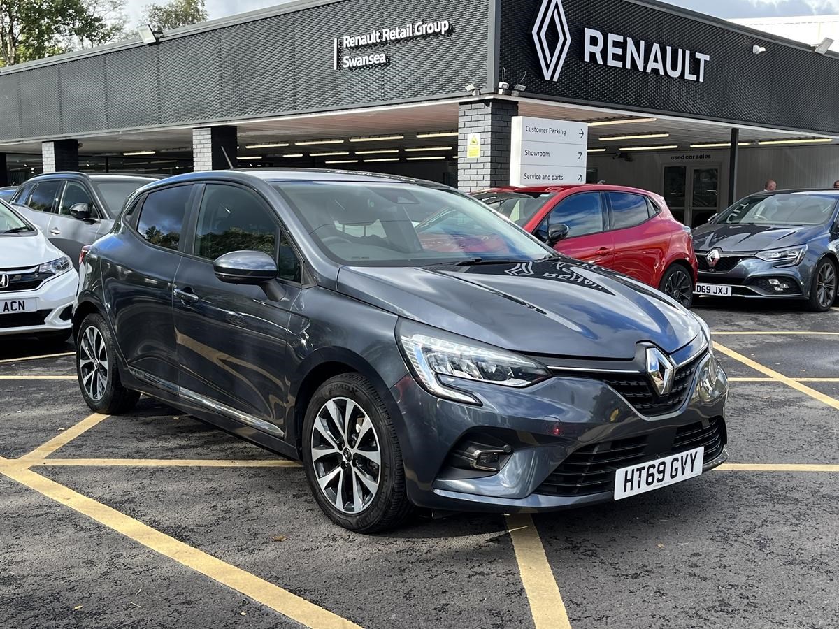 Renault Clio Listing Image