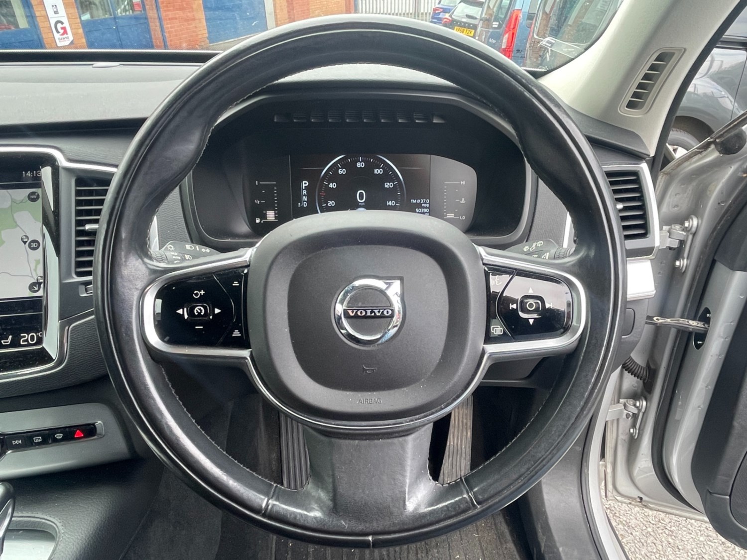 Volvo XC90 Listing Image