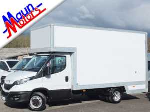 2021 71 Iveco Daily 35C14 DROPWELL Removals Box Van with AIR CON 4 Doors Dropwell Luton