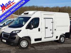 2020 70 Peugeot Boxer 35 BlueHDi L2H2 140ps Enterprise Twin-Compartment Refrigerated Freezer Van 5 Doors Refrigerated Van