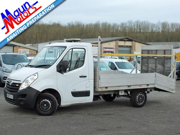 2018 (67) Vauxhall Movano F3300 CDTi 130PS. MWB Beavertail PLANT TRANSPORTER, DAB, B/tooth, Deadlocks For Sale In Sutton In Ashfield, Nottinghamshire